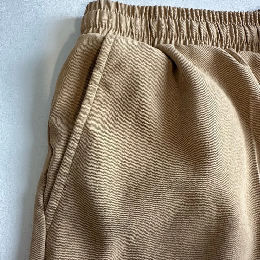 (2) pair men size large Coofandy‎ pull on stretch waist shorts